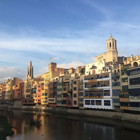 Girona Nubo